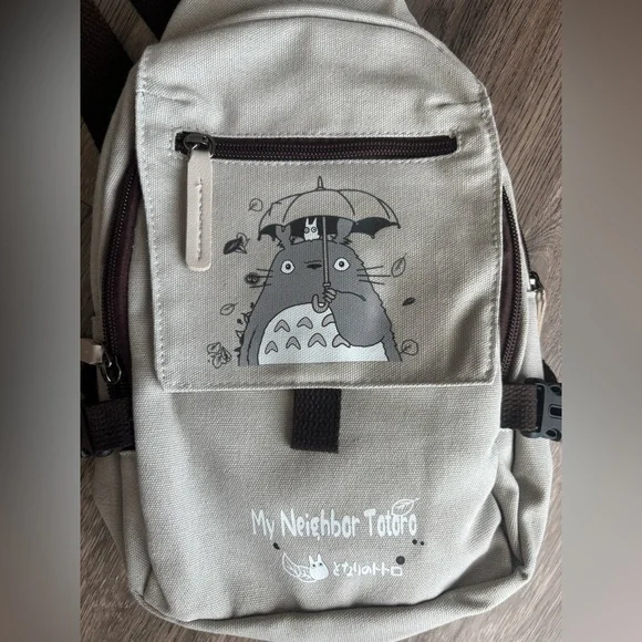 My Neighbor Totoro Sling Bag (unisex) - Picture 3 of 6
